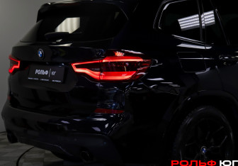 Подержанный автомобиль BMW X3 2018 года (29 фото)