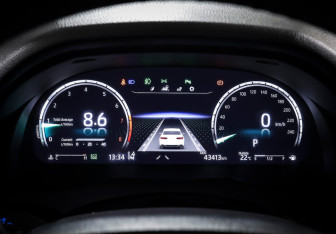 Подержанный автомобиль Toyota Camry Sedan 2022 года (15 фото)