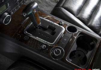 Подержанный автомобиль Volkswagen Touareg 2004 года (13 фото)