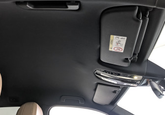 Подержанный автомобиль Porsche Cayenne 2019 года (23 фото)