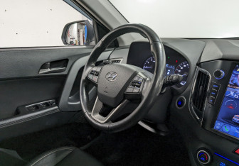 Подержанный автомобиль Hyundai Creta 2017 года (22 фото)