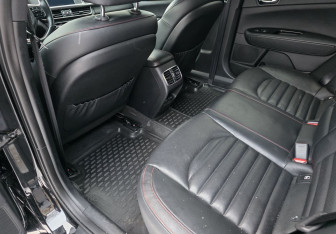 Подержанный автомобиль Kia Optima Sedan 2017 года (10 фото)