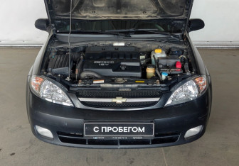 Подержанный автомобиль Chevrolet Lacetti Hatchback 2006 года (16 фото)