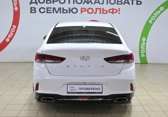 Подержанный автомобиль Hyundai Sonata 2019 года (5 фото)