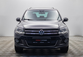 Подержанный автомобиль Volkswagen Tiguan 2014 года (8 фото)