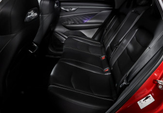 Подержанный автомобиль BAIC X55 2023 года (10 фото)