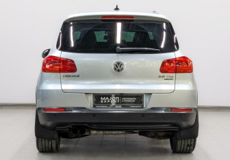 Подержанный автомобиль Volkswagen Tiguan 2013 года (6 фото)