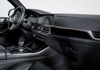 Подержанный автомобиль BMW X5 2019 года (9 фото)