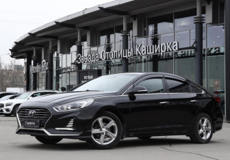 Подержанный автомобиль Hyundai Sonata 2017 года (22 фото)