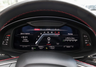 Подержанный автомобиль Audi SQ8 2022 года (12 фото)