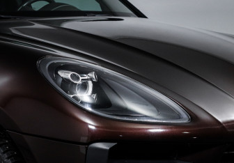Подержанный автомобиль Porsche Macan 2019 года (16 фото)