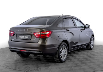 Подержанный автомобиль LADA (ВАЗ) Vesta Sedan 2016 года (5 фото)