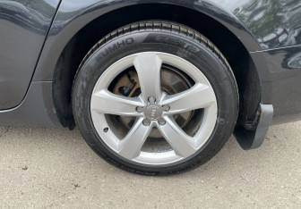 Подержанный автомобиль Audi A6 Sedan 2011 года (12 фото)