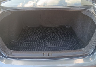 Подержанный автомобиль Volkswagen Jetta Sedan 2009 года (12 фото)