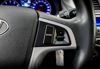 Подержанный автомобиль Hyundai Solaris Sedan 2013 года (26 фото)