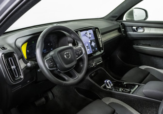 Новый Volvo XC40 2024 (10 фото)