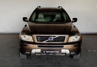 Подержанный автомобиль Volvo XC90 2012 года (2 фото)