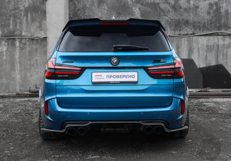 Подержанный автомобиль BMW X5 M 2015 года (5 фото)