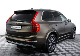 Подержанный автомобиль Volvo XC90 2018 года (5 фото)