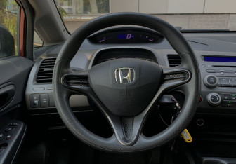 Подержанный автомобиль Honda Civic Sedan 2009 года (14 фото)