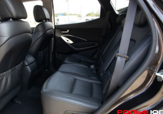 Подержанный автомобиль Hyundai Santa Fe 2016 года (8 фото)