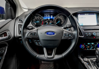 Подержанный автомобиль Ford Focus Hatchback 2017 года (21 фото)