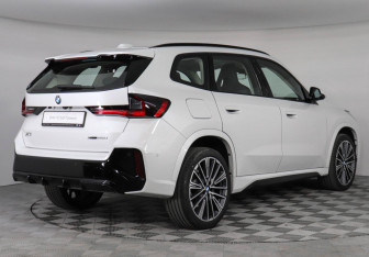 Новый BMW X1 2026 (2 фото)