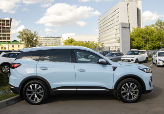 Подержанный автомобиль Chery Tiggo 7 Pro Max 2023 года (3 фото)