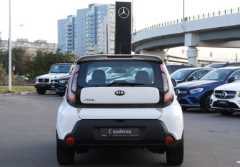 Подержанный автомобиль Kia Soul 2016 года (6 фото)