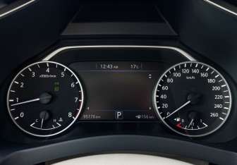 Подержанный автомобиль Nissan Murano Suv 2016 года (11 фото)