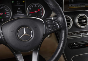 Подержанный автомобиль Mercedes-Benz GLC Coupe 2019 года (13 фото)