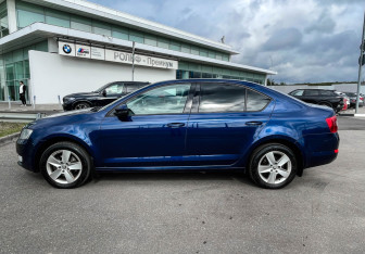 Подержанный автомобиль Skoda Octavia Liftback 2015 года (8 фото)
