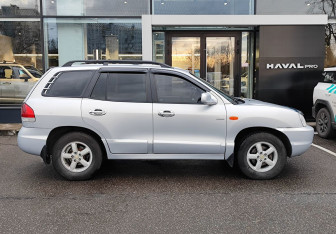 Подержанный автомобиль Hyundai Santa Fe 2008 года (4 фото)