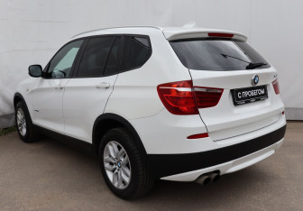 Подержанный автомобиль BMW X3 2012 года (6 фото)