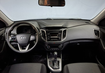 Подержанный автомобиль Hyundai Creta 2017 года (17 фото)