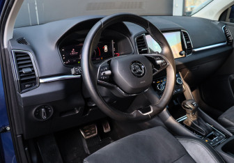 Подержанный автомобиль Skoda Karoq 2021 года (13 фото)