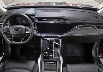 Подержанный автомобиль Geely Atlas Pro 2023 года (14 фото)