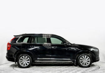 Подержанный автомобиль Volvo XC90 2018 года (4 фото)