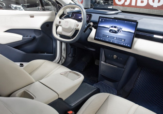 Подержанный автомобиль Zeekr X 2023 года (11 фото)