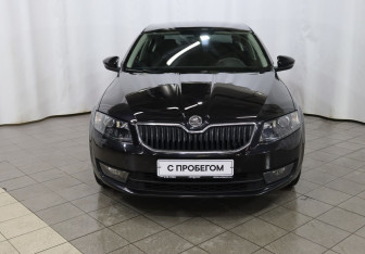 Подержанный автомобиль Skoda Octavia Liftback 2013 года (2 фото)