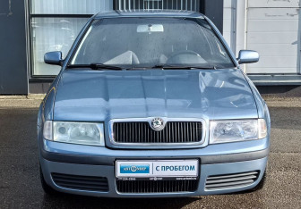 Подержанный автомобиль Skoda Octavia Liftback 2008 года (2 фото)