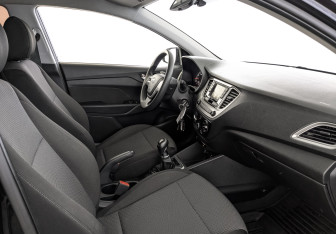 Подержанный автомобиль Hyundai Solaris Sedan 2021 года (13 фото)