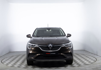 Подержанный автомобиль Renault Arkana 2019 года (2 фото)