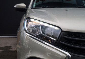 Подержанный автомобиль LADA (ВАЗ) XRAY 2022 года (19 фото)