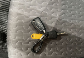 Подержанный автомобиль Opel Corsa 2011 года (17 фото)