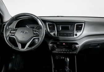 Подержанный автомобиль Hyundai Tucson 2016 года (10 фото)