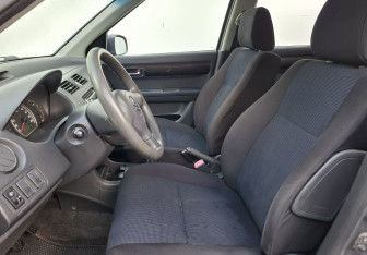 Подержанный автомобиль Suzuki Swift Hatchback 2006 года (10 фото)