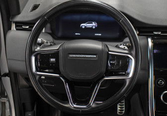 Подержанный автомобиль Land Rover Discovery Sport 2021 года (17 фото)