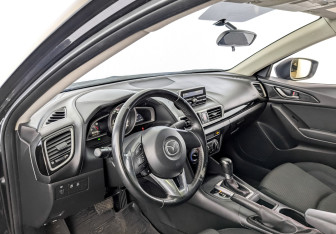 Подержанный автомобиль Mazda 3 Sedan 2014 года (16 фото)