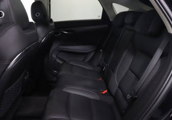 Подержанный автомобиль Geely Tugella 2021 года (10 фото)